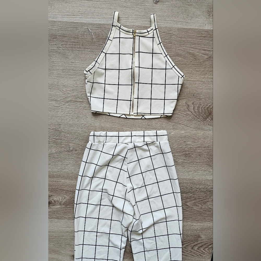 Grid Print 2-Piece Set - Size Small - Picture 7 of 10